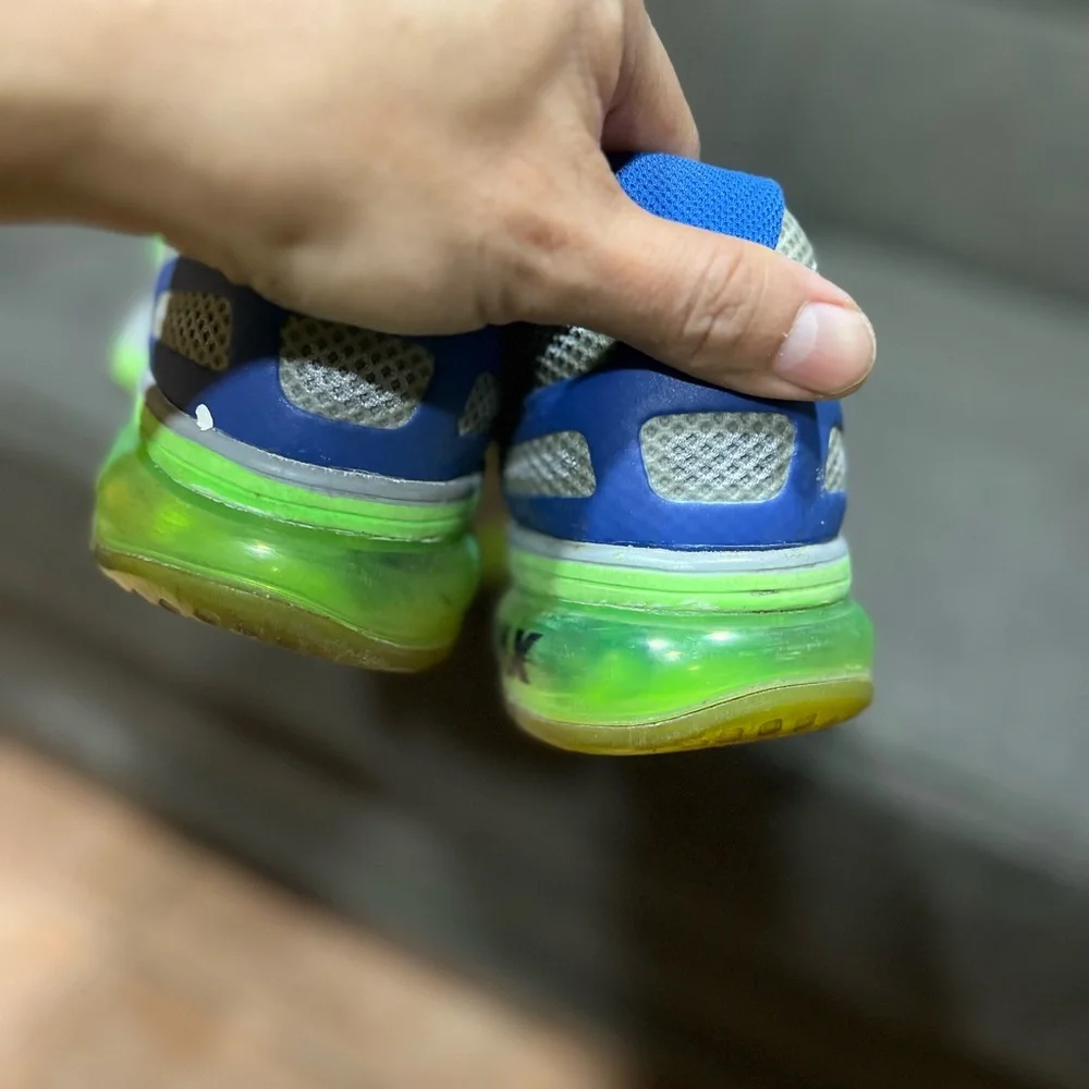 Nike - Picture 4 of 4